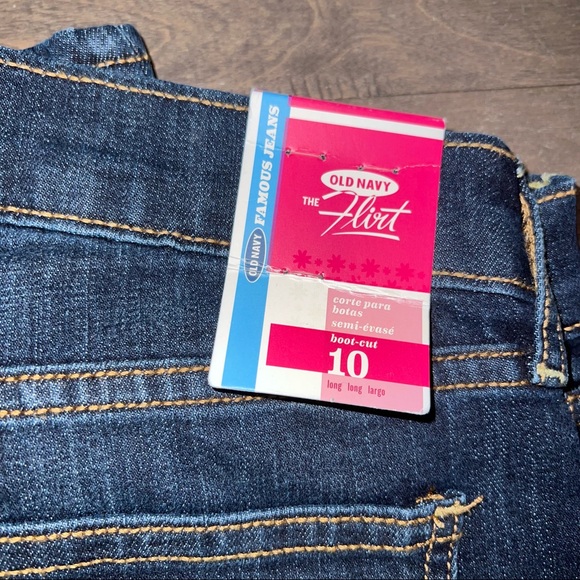 NWT Old Navy The Flirt Bootcut Jeans - Picture 4 of 7